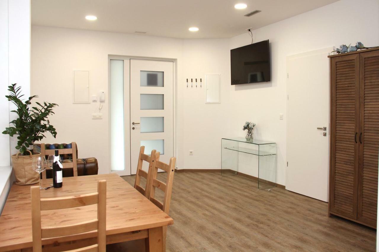 Maja Apartment Šibenik Eksteriør billede